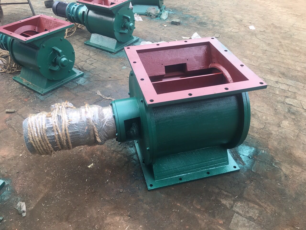 耐温星型卸料器